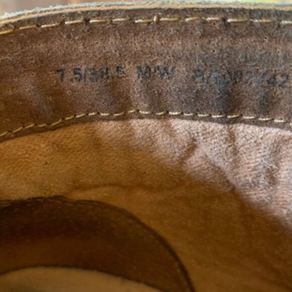 BORN BOOTIES SIZE 38M OR 7-1/2M - Picture 5 of 6